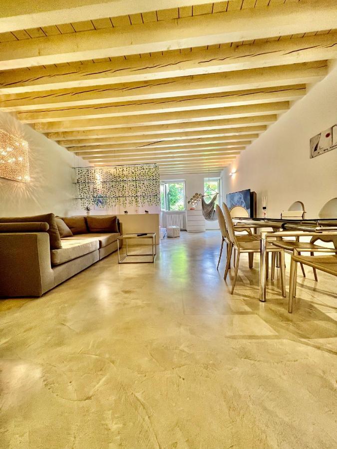 Centralissimo Open Space 110 Mq Immerso Nel Verde Bergamo Luaran gambar